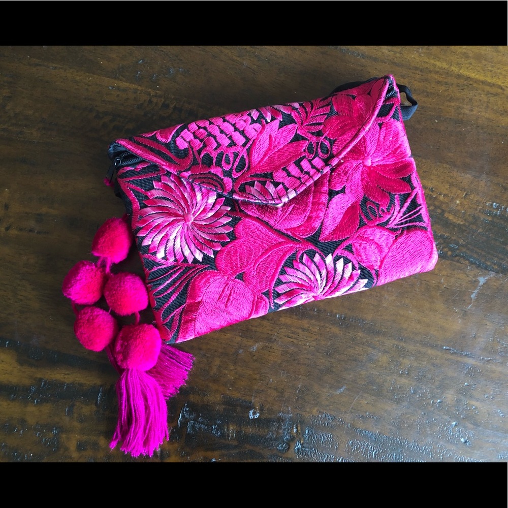 Pink floral embroidered clutch-New